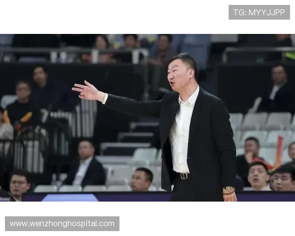 比卢普斯因赌博被捕 刘维伟有望接班美国篮球执教岗位